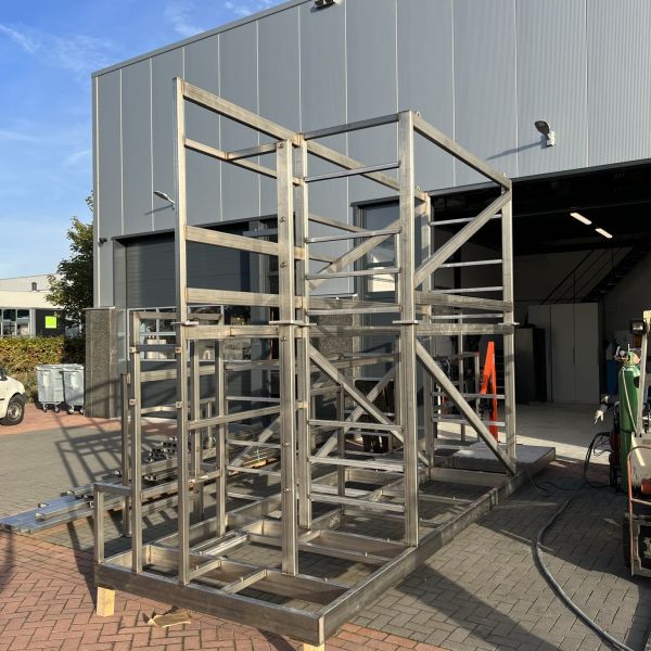 Ovivo machineframe