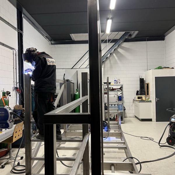 Ovivo machineframe